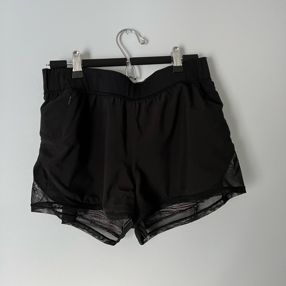 Black Lululemon Shorts Reversible - Picture 2 of 2